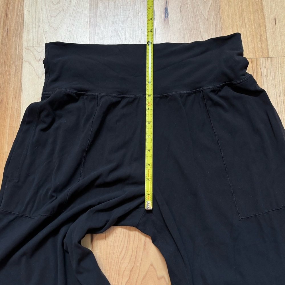 Athleta Black High-Waisted Salutation Joggers in Powervita - Picture 11 of 15